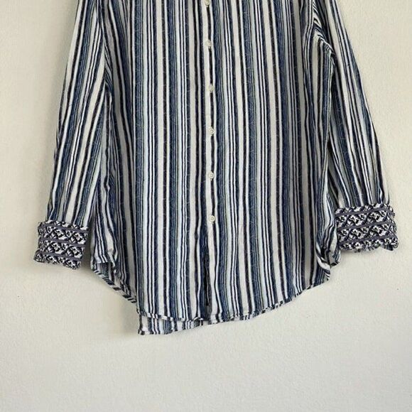 Robert Graham White Multicolored Striped Geometric Embroidered Button Up Shirt - Picture 3 of 12